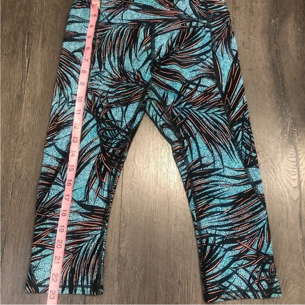 Lululemon Tight Stuff Crop Color - Mini Palm Lace Tofino Teal Multi